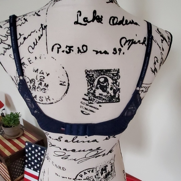 Bra - Picture 2 of 5